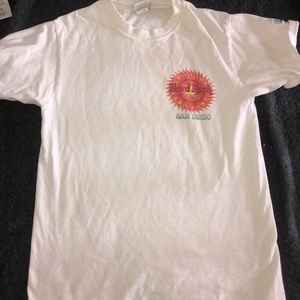 VINTAGE HARD ROCK CAFE TSHIRT